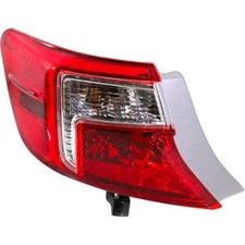 Left Tail Light Assembly Red Clear for Toyota Camry 2012-2014 8156006470