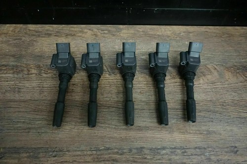 1x Stück Audi A4 8W A5 F5 2.0 35TFSI 06H905110L Zündspule mit Zündkerzenstecker