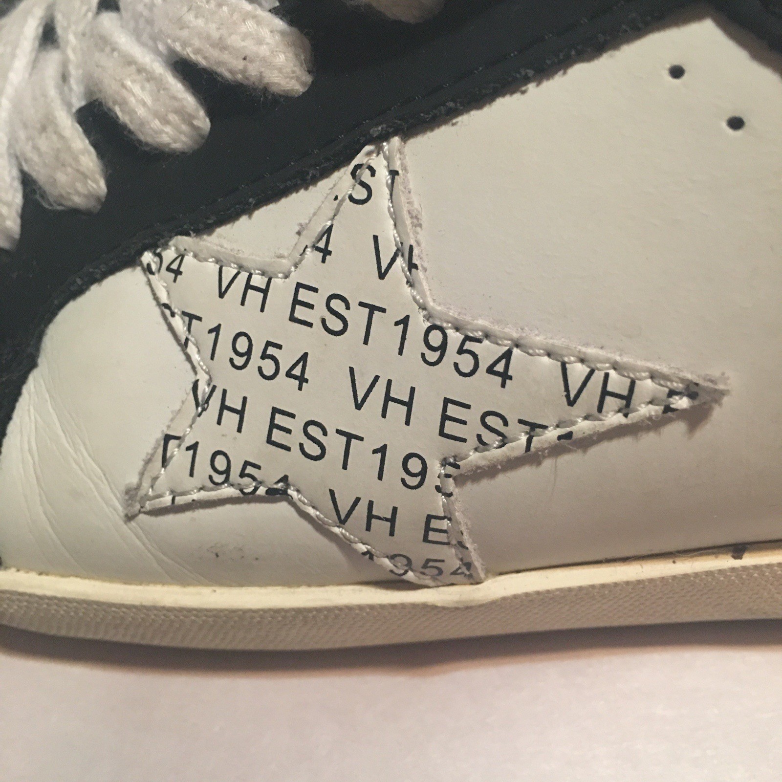 Vintage  Havana Sneakers Size M10, W8.5 Reflex Black White Rare Logo Star