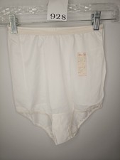 Vintage Vanity Fair White Pechglo Tricot nylon Panties Size 5