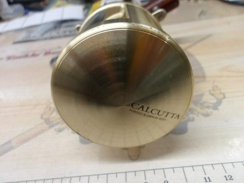 Shimano CALCUTTA CONQUEST 400 Bait Casting Reel frpm Japan - Picture 6 of 7