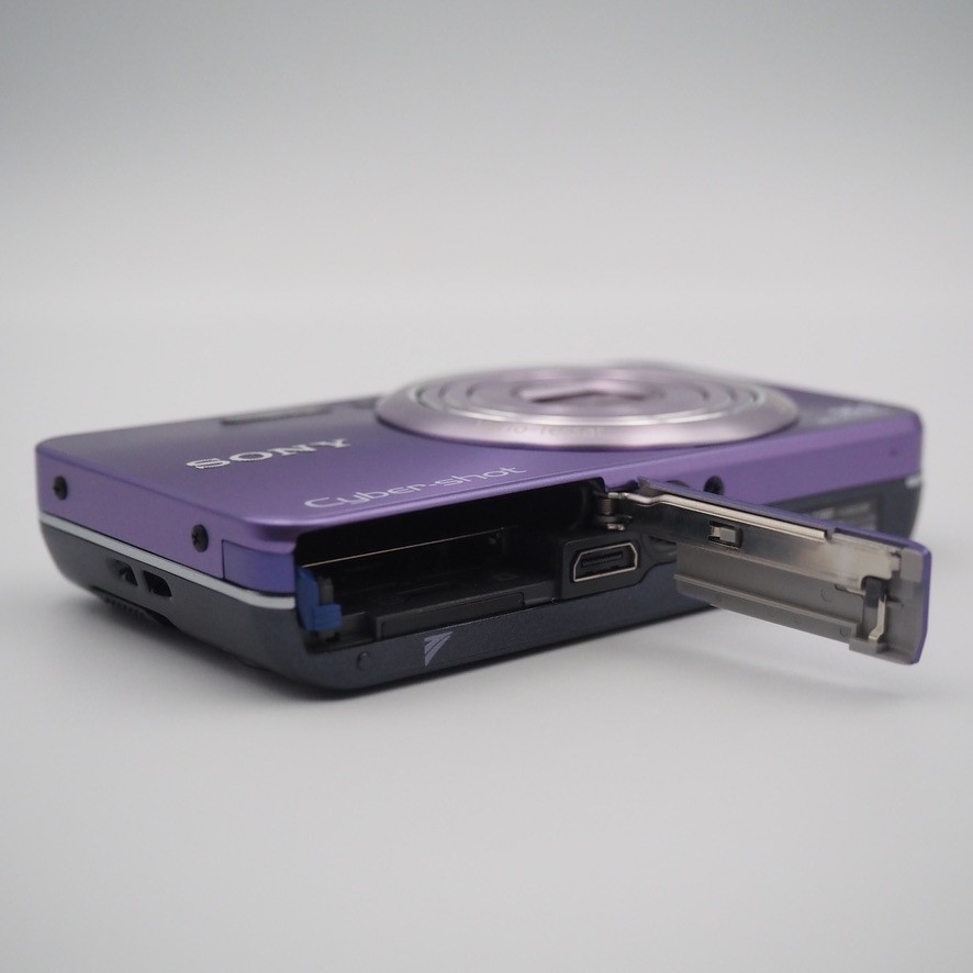 N Mint] Sony Cyber-Shot DSC-W570 16.1MP Digital Camera purple
