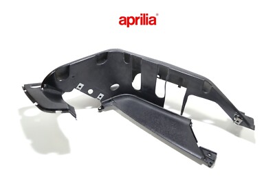 Pedana poggiapiedi inferiore destra carena originale Aprilia per Atlantic 500 