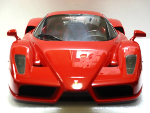 1/12 Tamiya Ferrari Enzo 23205 Semi Assembled Diecast - Red - Picture 4 of 9