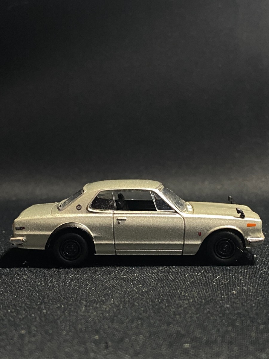 チェイス グリーンライト 1971 ニッサンスカイライン 2000 GT-R チェイス グリーンライト 1971 ニッサンスカイライン 2000 GT-R