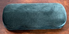 Gucci Green Velvet Eyeglass Case Hard Shell Authentic Designer Glasses Case. B1
