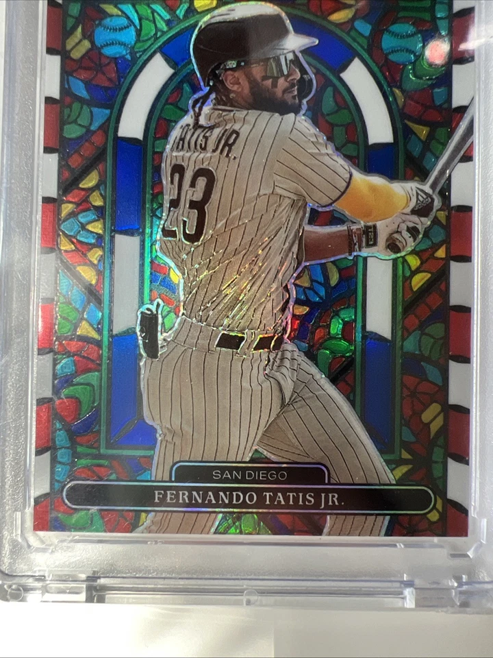 2022 Panini Prizm -Stained Glass Fernando Tatís Jr. #SG-1 Red White & Blue Prizm - Image 3 of 4