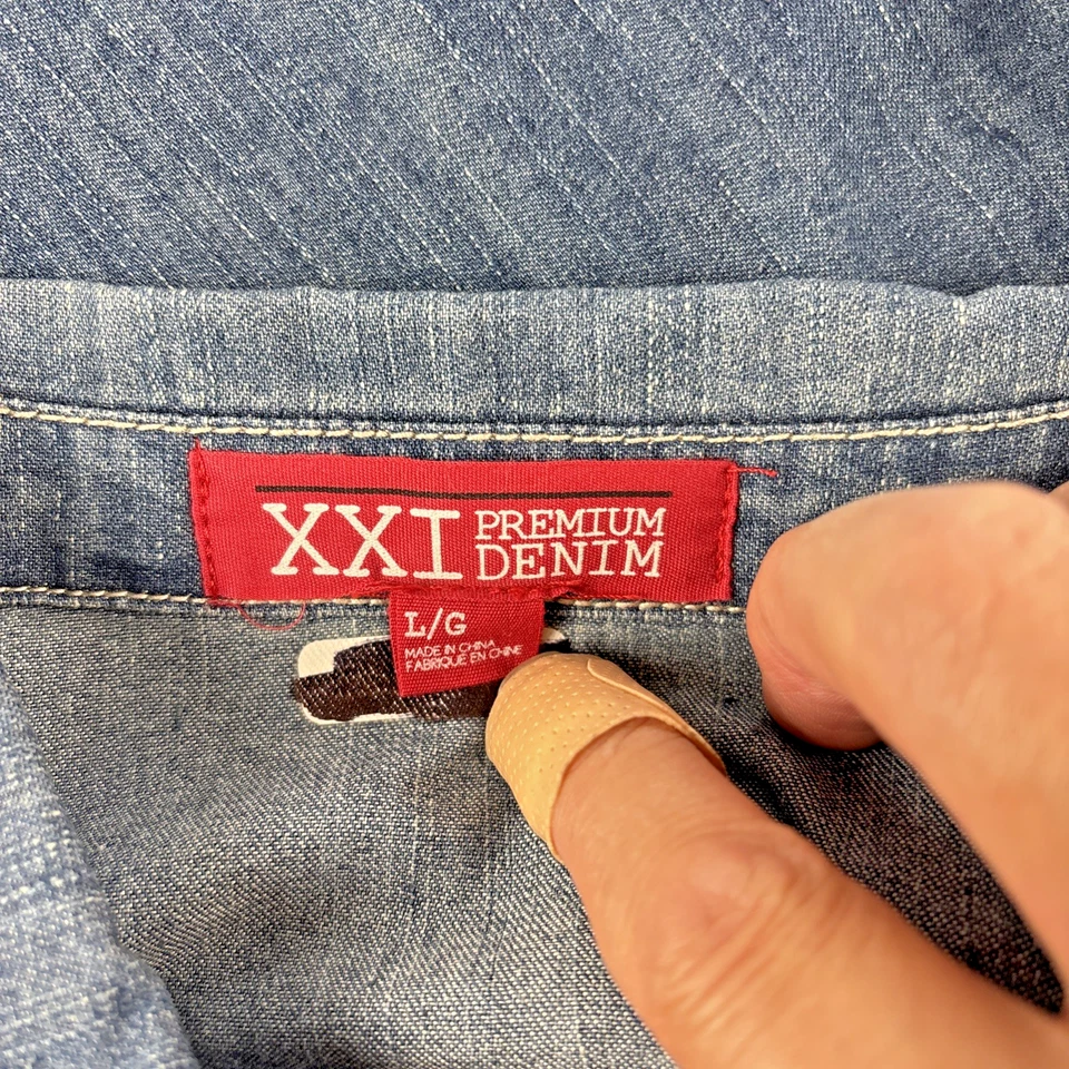 XXI Premium Denim Women’s Snap Front Denim Shirt Blue Long Sleeve L/G - Image 3 of 4