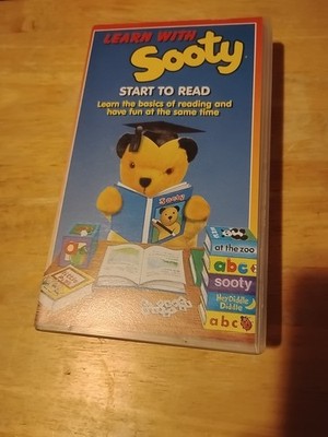 Learn With Sooty Start To Read VHS Pal Format UK Rare