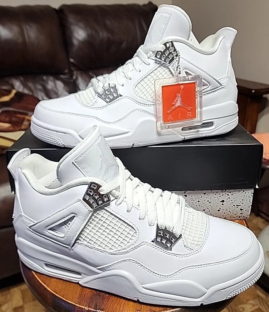 Nike Air Jordan 4 Retro Nike Air Jordan 4 Retro