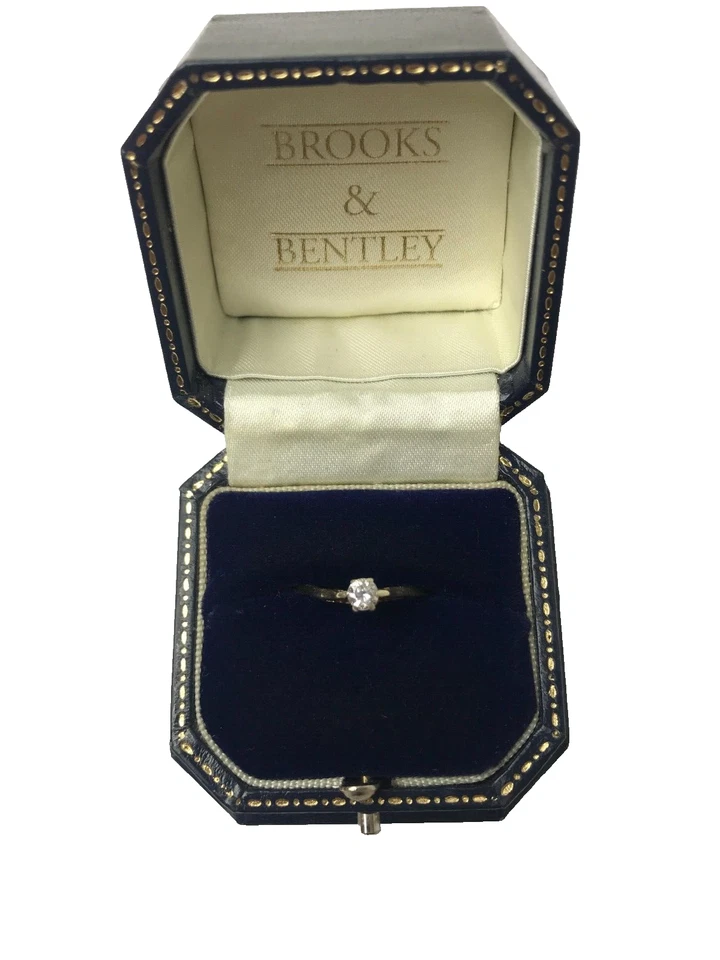 Anillo solitario de diamantes de 0,25 quilates de oro de 9 quilates 1982 vintage - talla N Foto 2 de 4