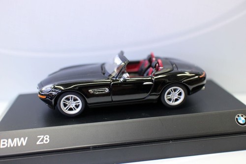 Modello auto giocattolo in lega pressofusa metallo scala 1/43 BMW Z8 cabriolet da collezione - Foto 2 di 13