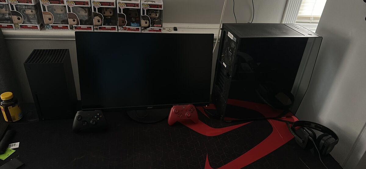 Ultimate Gaming setup. XBOX SERIES X-GAMING PC RTX 2070 Ultimate Gaming setup. XBOX SERIES X-GAMING PC RTX 2070