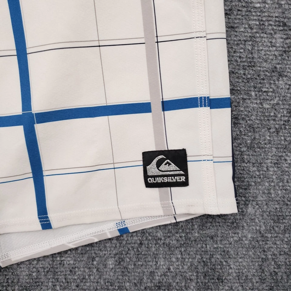 Pantalones Cortos Baúl Quicksilver Para Hombre 36 Blanco Boardshort Carga Cuadros Cordón Natación Foto 3 de 4