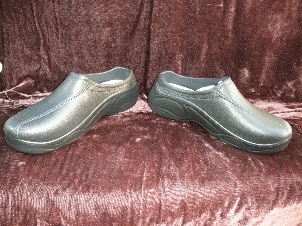 NEW by NATURAL UNIFORMS, LIGHT WEIGHT STRAPLESS CLOGS NURSING
