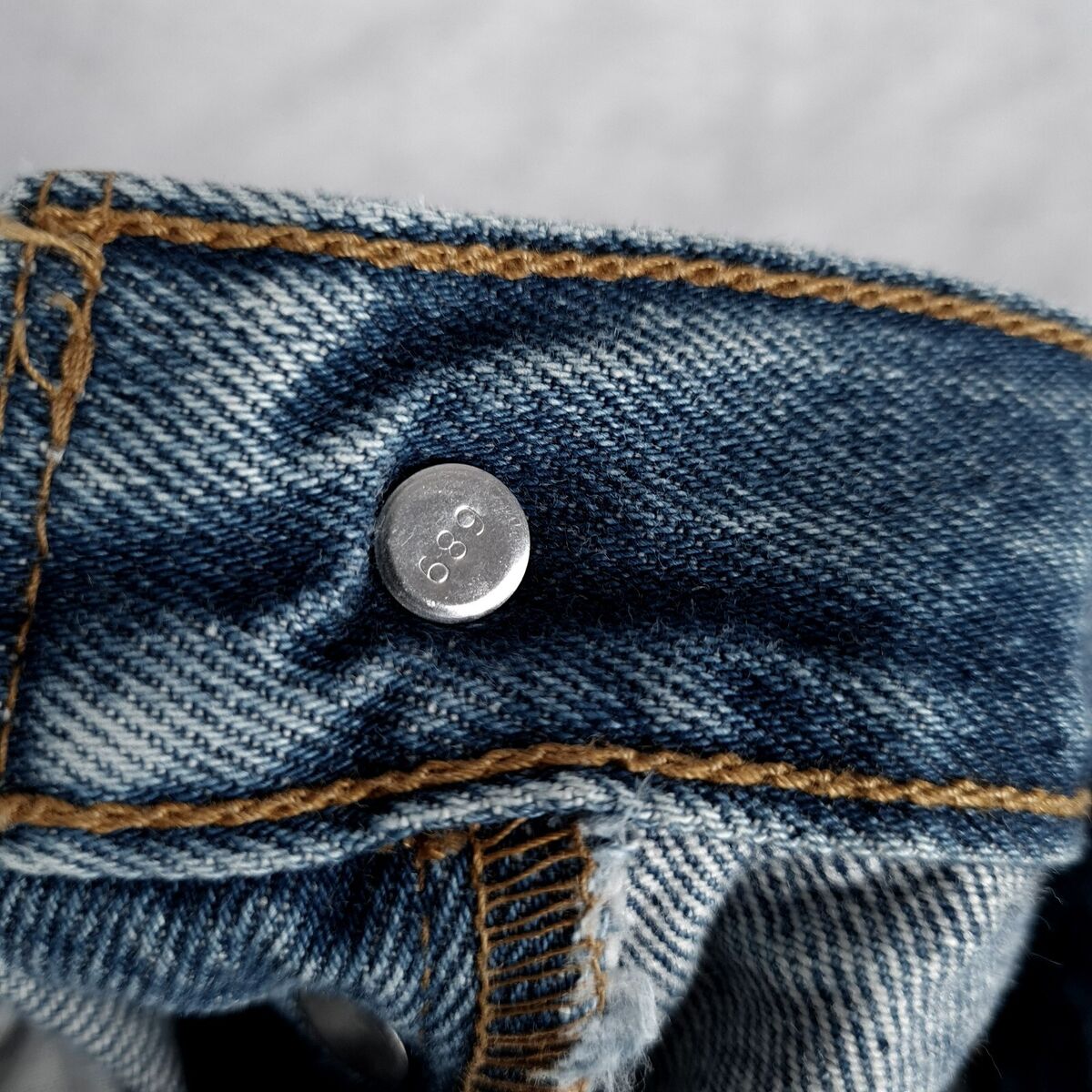 Vintage Levis 501-0193 xx Jeans Mens MEASURES 35x30 Blue 689 Vintage Levis 501-0193 xx Jeans Mens MEASURES 35x30 Blue 689