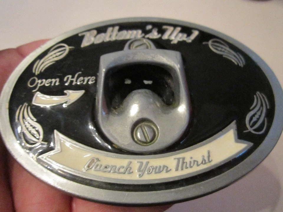 VINTAGE BOTTOM'S UP QUENCH YOUR THIRST BELT BUCKLE BUILT IN BOTTLE OPENER GW-9 - Image 3 of 4