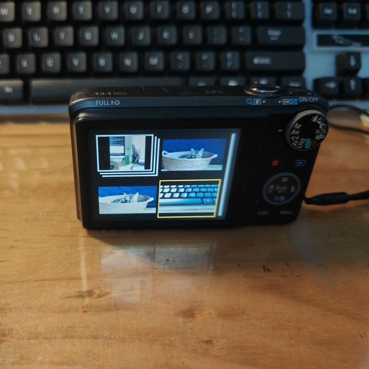 Canon PowerShot SX260 HS Digital Camera 12.1 MP 20x Optical Zoom