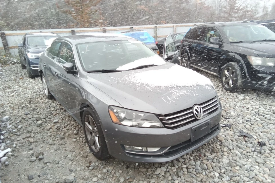 2015 Volkswagen Passat Automatic Transmission OEM 132K Miles - LKQ439622975 - Image 2 of 4