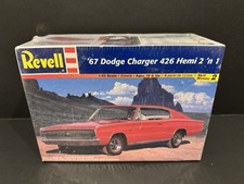 Sealed Revell 7669 1/25 Scale '67 Dodge Charger 426 Hemi 2n1 Plastic Model Kit