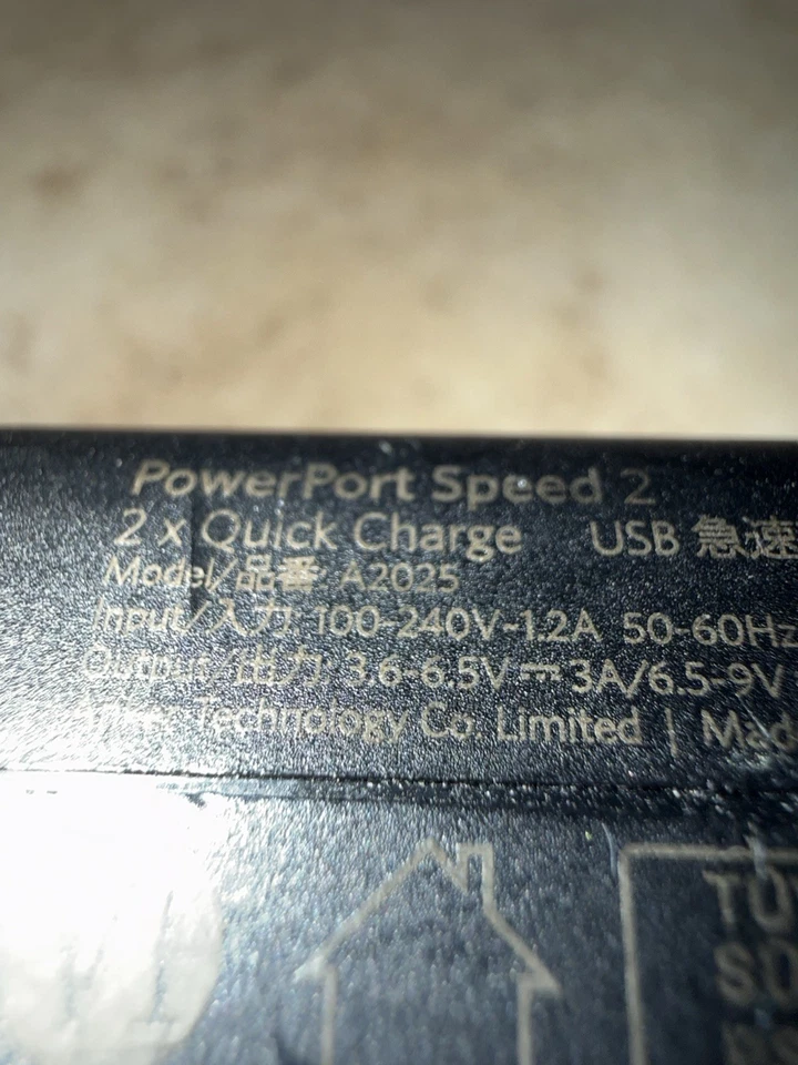 Anker PowerPort Speed 2 24W USB Wall Charger - Black - Image 3 of 4