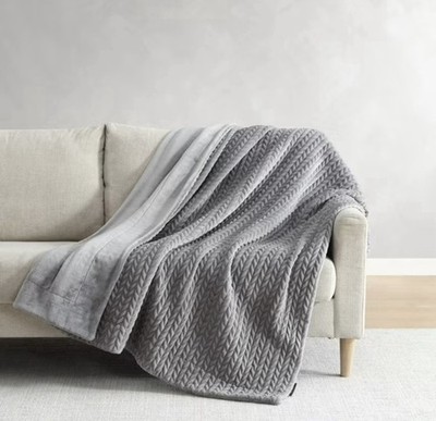 Ann Taylor NWT Oversized Reversible Quilted Chevron Throw Blanket Gray 60x70