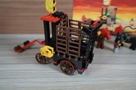 Lego Castle: 6056 Dragon Wagon - 99.9% Complete w/ instructions (no box) read