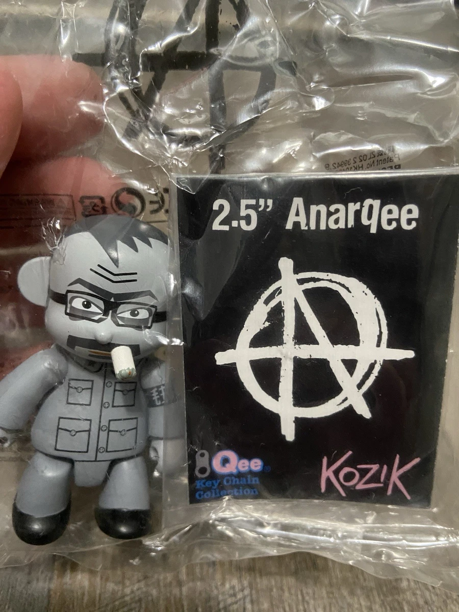 kozik QEE toy2r レア おまけスモーキンバニー1体 【公式通販】