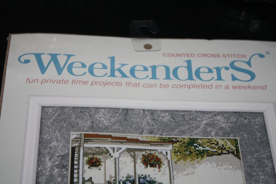 Nuevo Kit de Punto de Cruz de Fin de Semana de Verano Country Porche Floral 10' x 8" con Estera -¡EEE! Foto 3 de 4