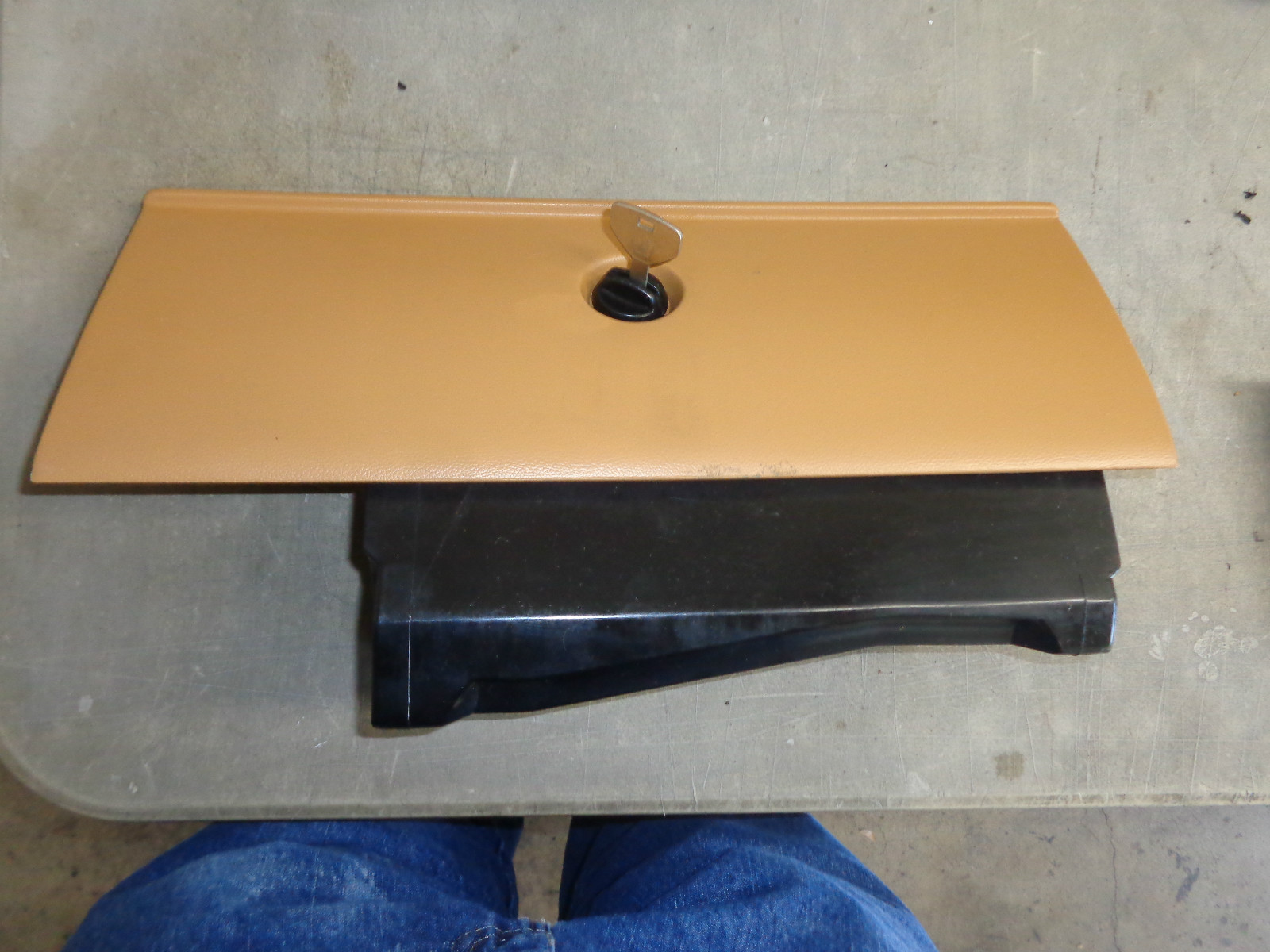 Glove Box Chrysler Maserati TC 89 90 91