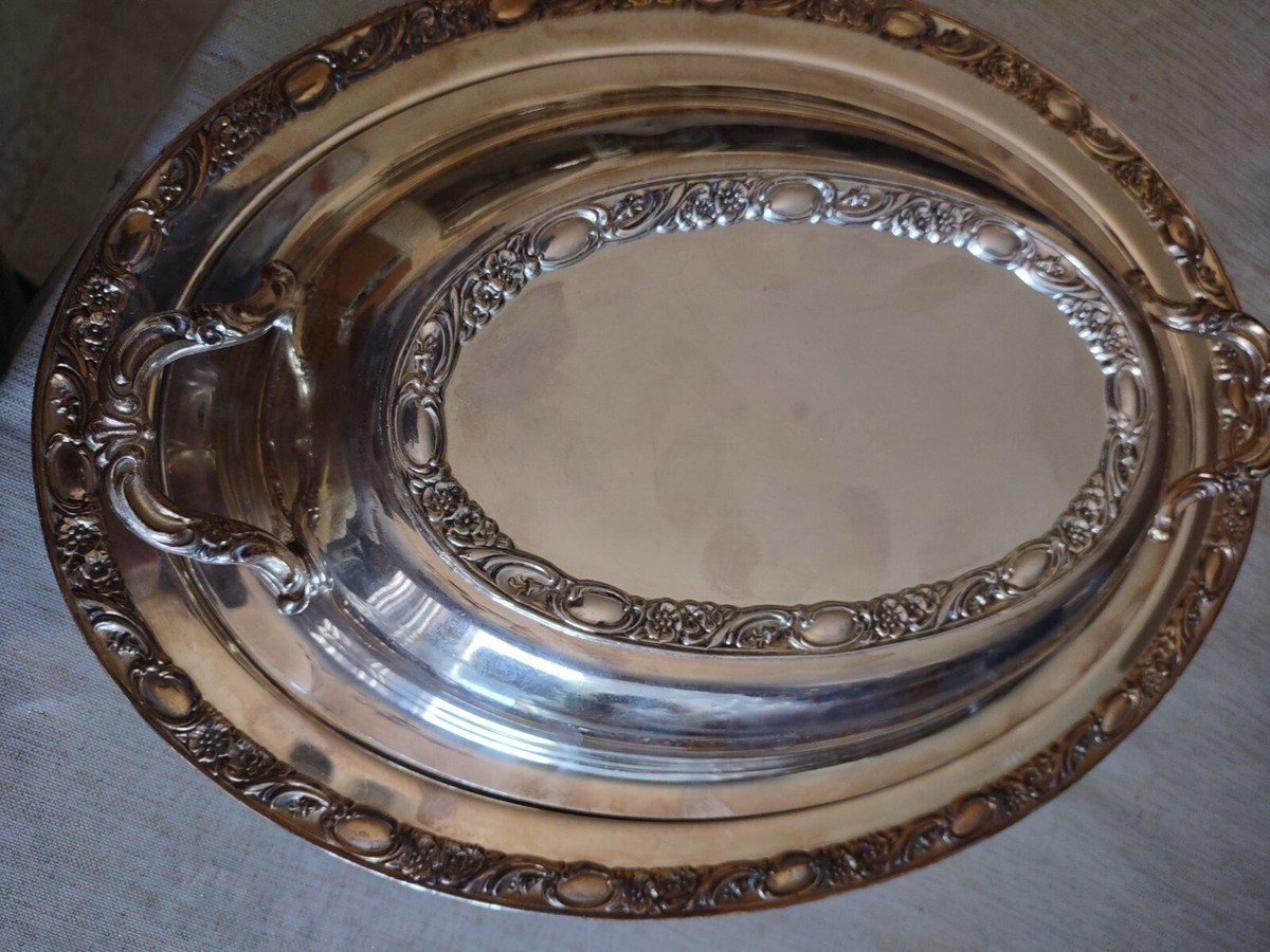 WM Rogers & Son Victorian Rose Silver Plate Covered Vegetable Dish