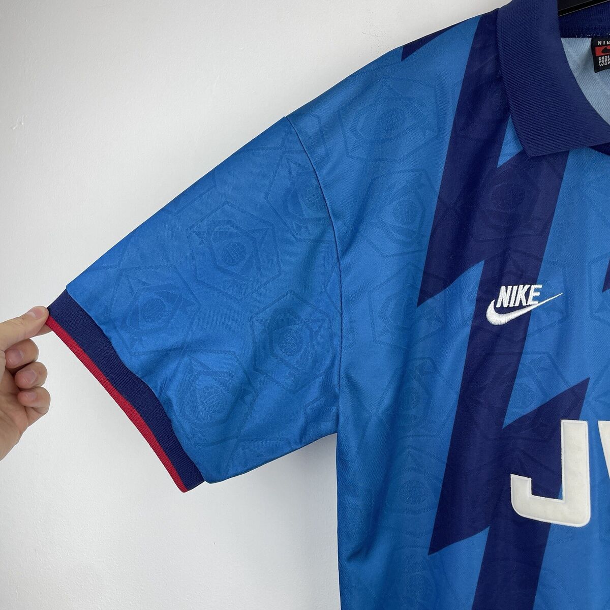 Arsenal 1995-1996 Vintage Away Football Shirt Nike Soccer Arsenal 1995-1996 Vintage Away Football Shirt Nike Soccer