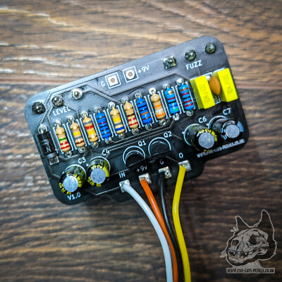 Axis Fuzz - Gitarrenpedal DIY - Fünf Katzen Pedale