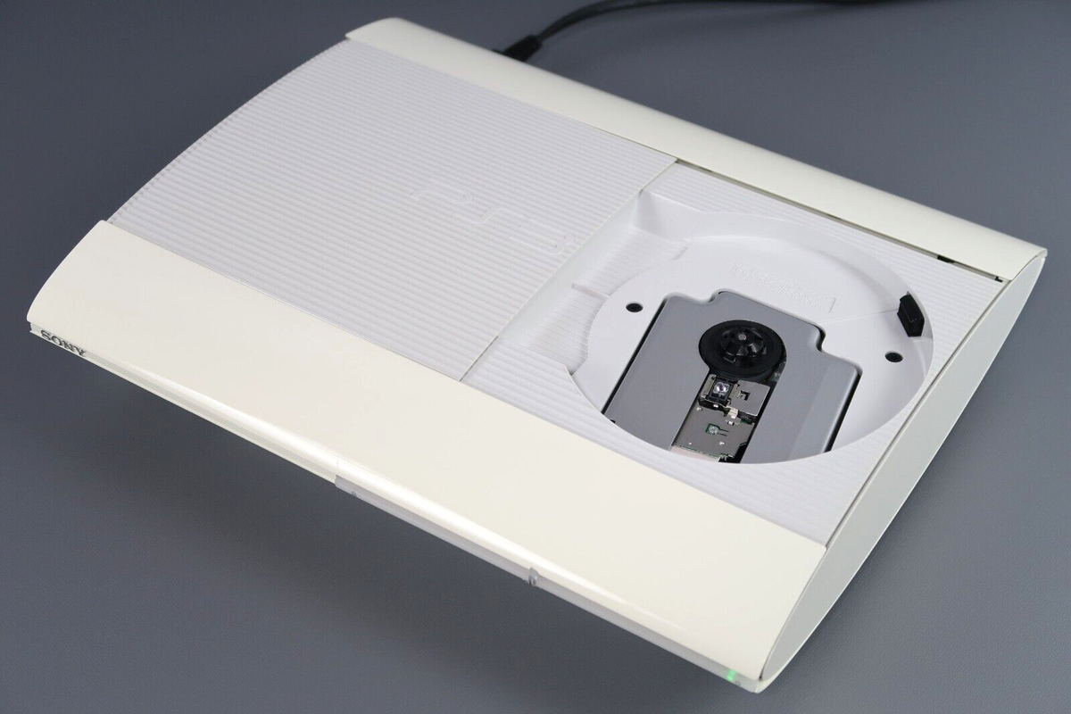 SONY PlayStation 3 PS3 Classic Whitec Console CECH-4200B