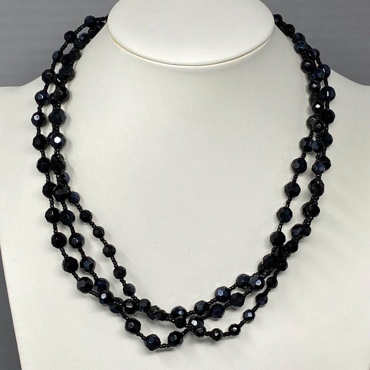 【VINTAGE HOLLYWOOD】Black Stone Beads Necklace_VH2478NE072M Black Crystal Necklace Multi Strand Vintage Designer Signed