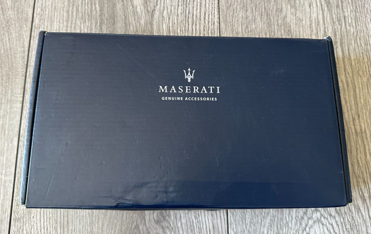 OEM Maserati Battery Charger and Conditioner 12v 940000275 for 