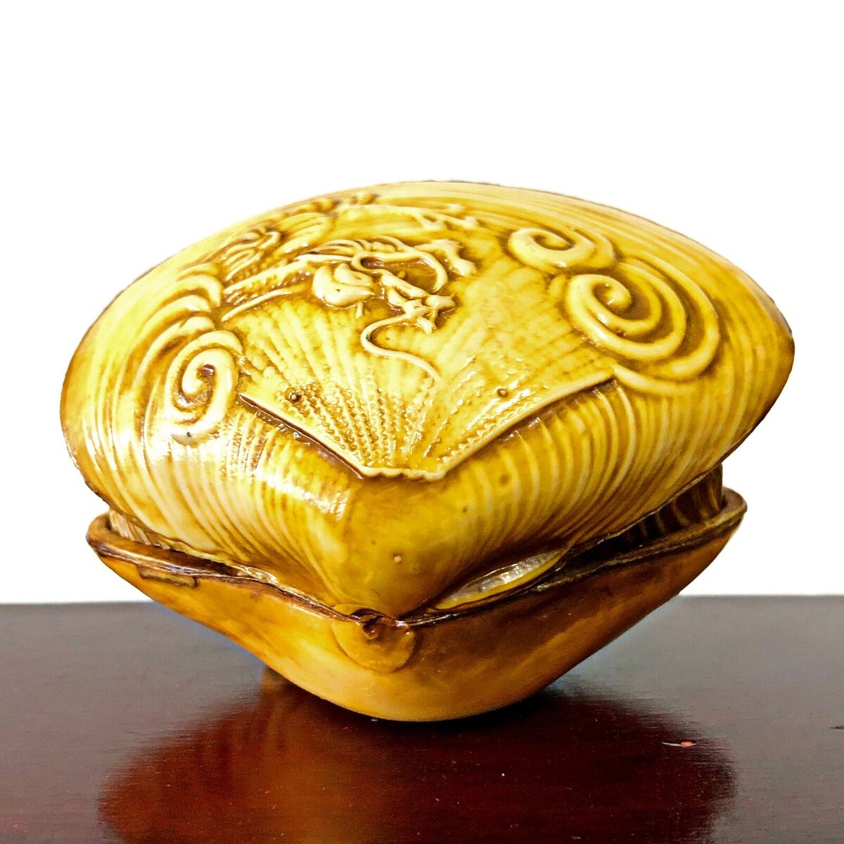 Vintage Japanese Carved Clam Shell 7 Lucky Gods Fortune Luck Vintage Japanese Carved Clam Shell 7 Lucky Gods Fortune Luck