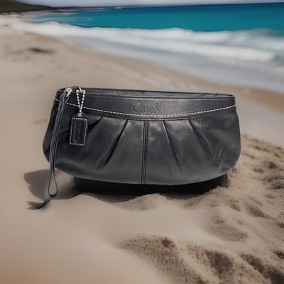   COACH 13734 SOHO PLEATED BLACK LARGE LEATHER CLUTCH WRISTLET