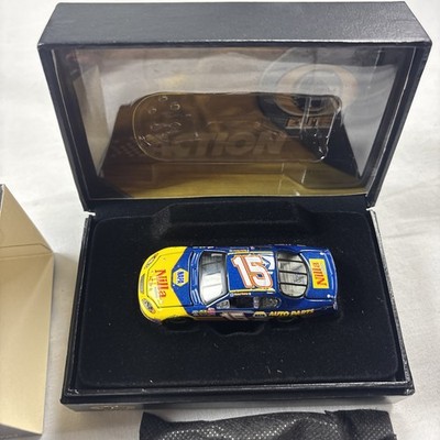 VHTF 2003 Michael Waltrip #15 NAPA Nilla Wafers HOTO 1:64 DEI Elite NIB