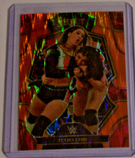 2023 Panini WWE Select Premier Orange Flash Prizm Yulisa Leon Damaged #117