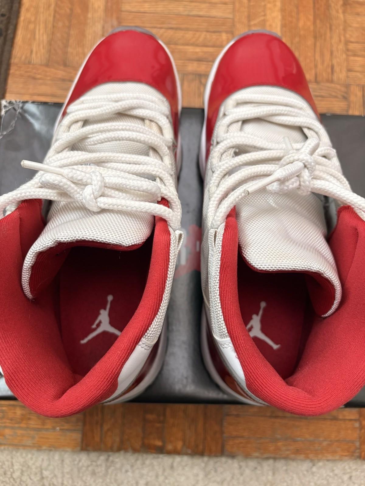 Air Jordan 11 Cherry Red Men's Size 10 Basketball Shoes CT8012-116 PREOWNED thumbnail 5