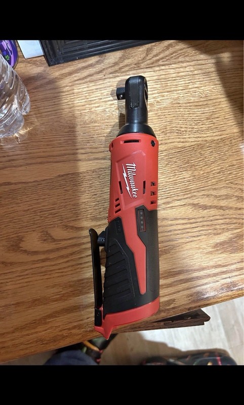 Milwaukee M12 Cordless Ratchet Tool, Battery Powered Ratchet