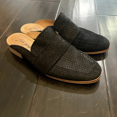 Free People At Ease Snakeskin Suede Leather Mules Slip Ons Women's Size 39