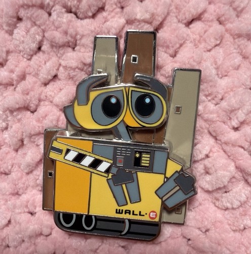 Disney Pixar 2023 WALL-E 15th Anniversary Pin New HTF