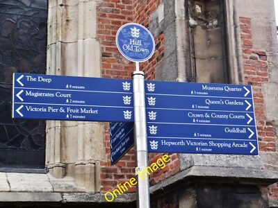 Foto 12x8 Marktplatz, Kingston upon Hull neuer Stil Richtungsschilder intr c2013