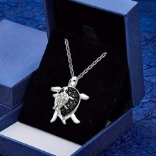 Elegant 925 Sterling Silver Topaz Sea Turtle Fashion Jewelry Pendant Necklace