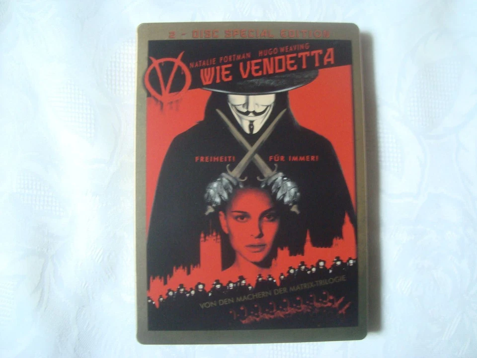 V FOR VENDETTA SteelBook + limited graphic novel book Natalie Portman DVD  - Image 2 of 4