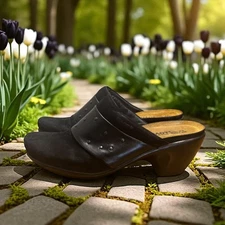 Naot Shoes 41 Women 10 clogs  Appeal Pumps Black Leather Career Casual Slip On