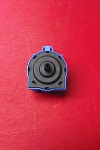 Waschmaschine INDESIT IWDD7123UK Druckschalter