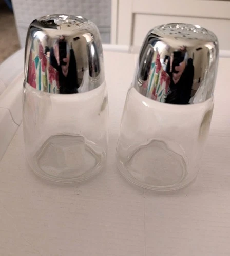 Vintage Federal Housewares Glass Salt & Pepper Shakers – Chrome Lid Chicago IL